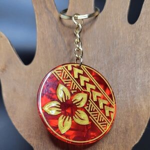 Red Faux Tortoiseshell Round Keychain — Gold Plumeria Flower + Polynesian Tribal